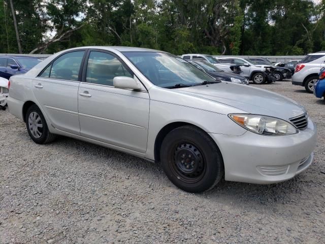 2005 Toyota Camry LE