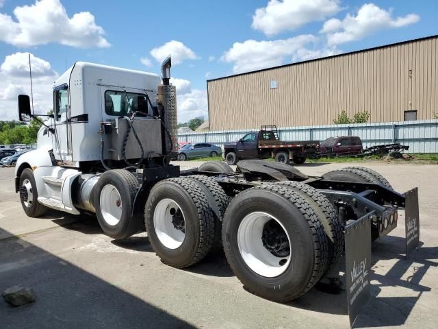 2009 Kenworth Construction T660