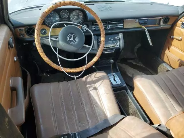 1971 Mercedes-Benz 250