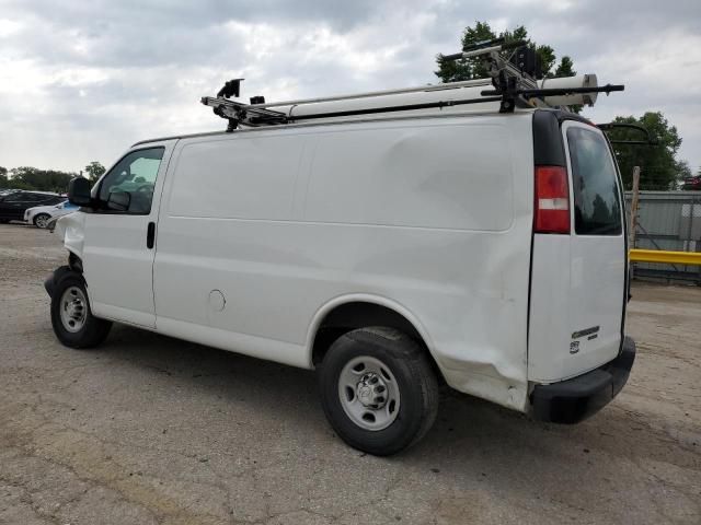 2016 Chevrolet Express G2500