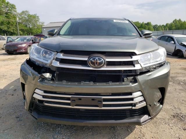 2018 Toyota Highlander SE