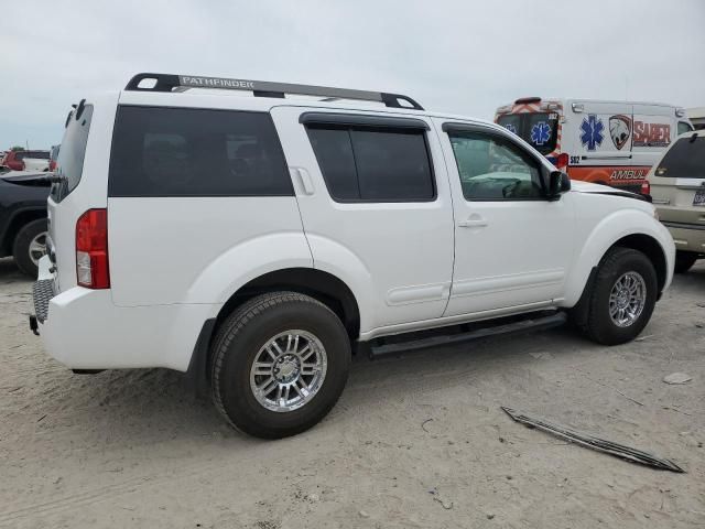 2007 Nissan Pathfinder LE