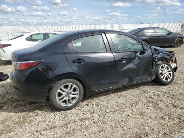 2016 Toyota Yaris