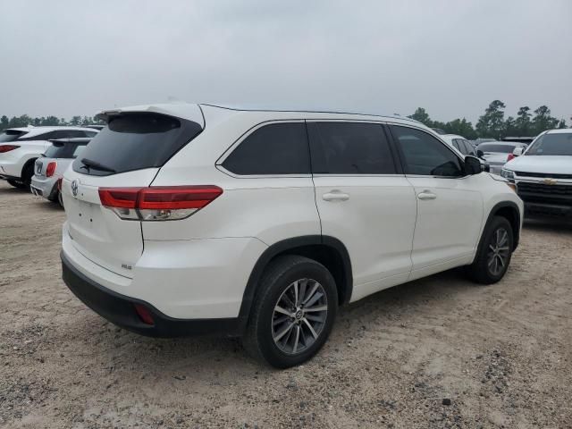 2018 Toyota Highlander SE