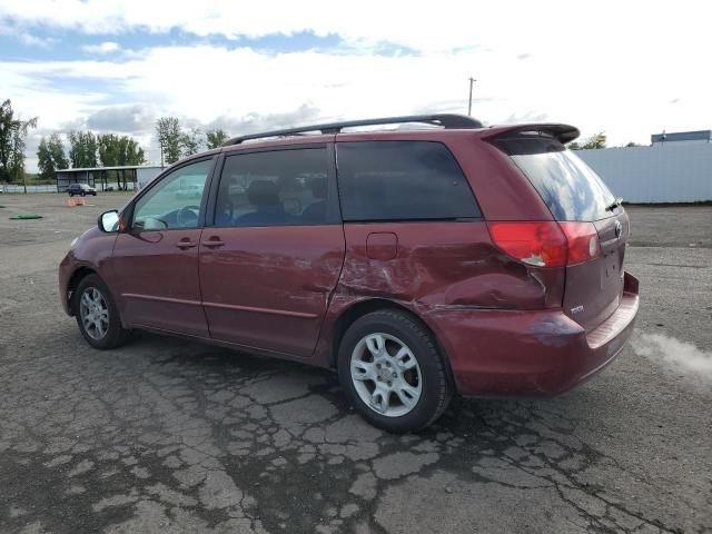 2004 Toyota Sienna CE