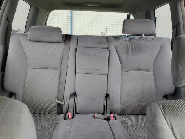 2004 Toyota Highlander Base