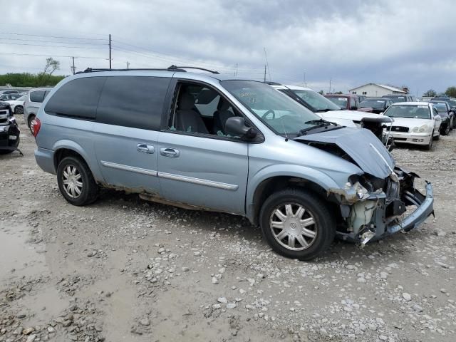 2005 Chrysler Town & Country Touring