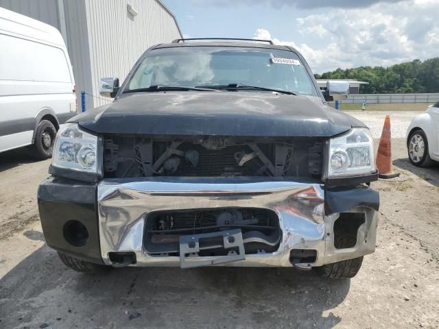 2004 Nissan Armada SE