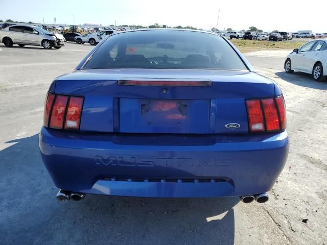 2004 Ford Mustang