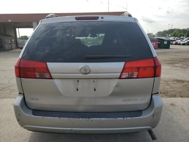 2004 Toyota Sienna CE