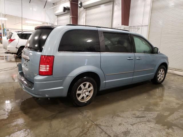 2010 Chrysler Town & Country Touring