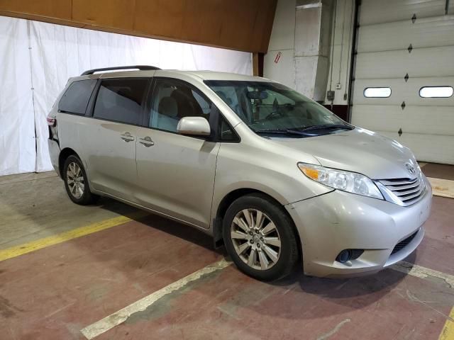 2015 Toyota Sienna LE