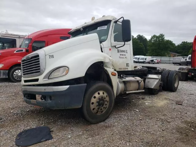 2018 Freightliner Conventional Columbia