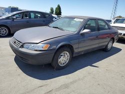 Toyota Camry CE Vehiculos salvage en venta: 1999 Toyota Camry CE