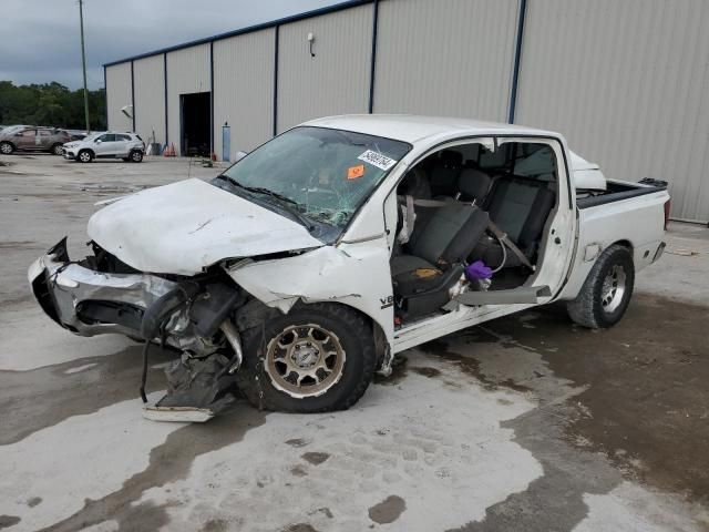 2004 Nissan Titan XE