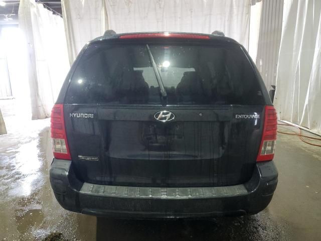 2008 Hyundai Entourage GLS