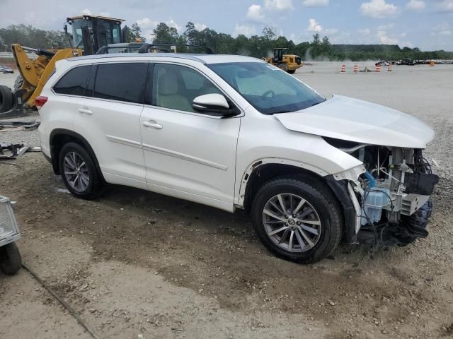 2018 Toyota Highlander SE