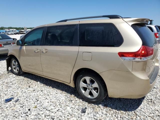 2012 Toyota Sienna LE