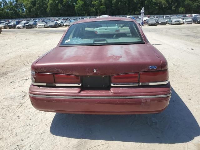 1995 Ford Crown Victoria LX