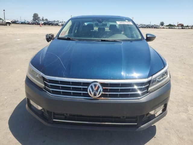 2018 Volkswagen Passat SEL Premium