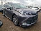 2022 Toyota Sienna XLE