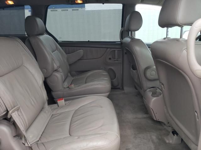 2006 Toyota Sienna XLE