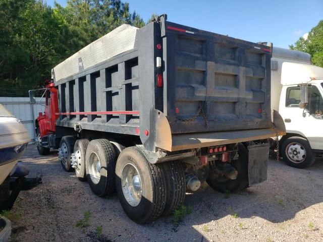 2001 International 4000 4900