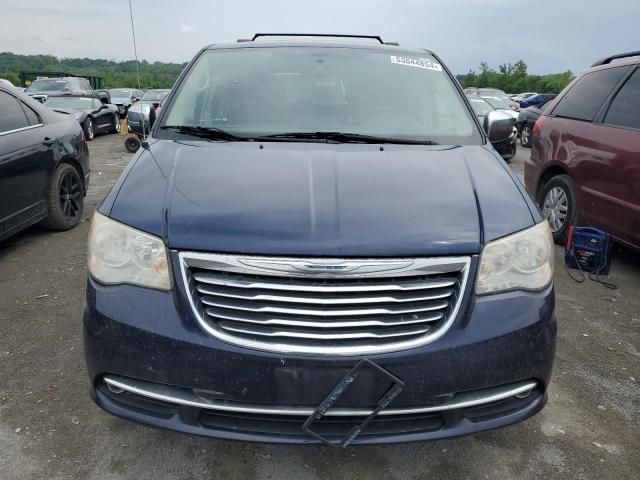 2014 Chrysler Town & Country Touring L