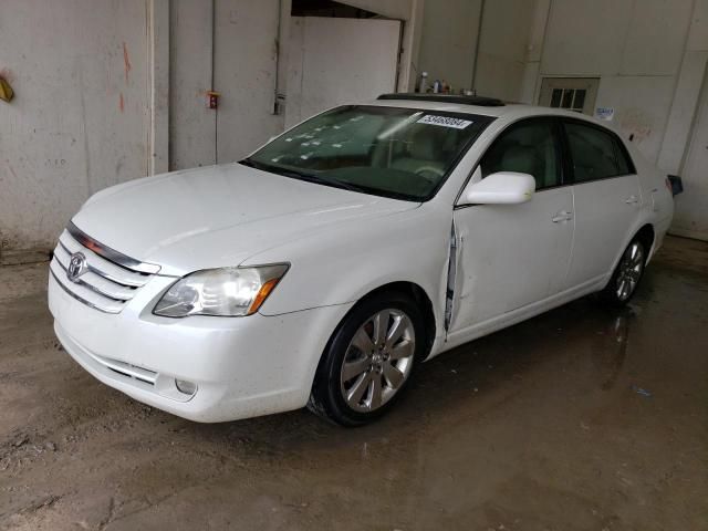 2005 Toyota Avalon XL