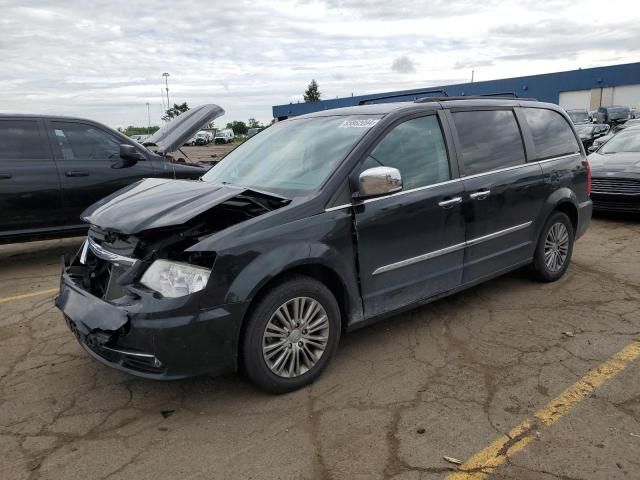 2014 Chrysler Town & Country Touring L