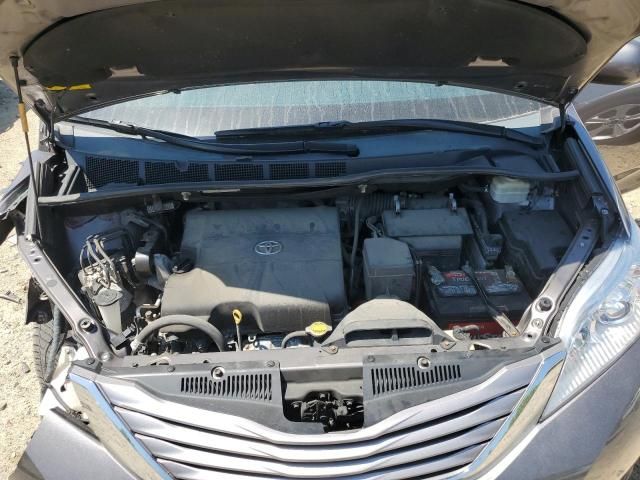 2015 Toyota Sienna XLE