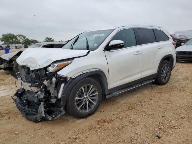 2019 Toyota Highlander SE