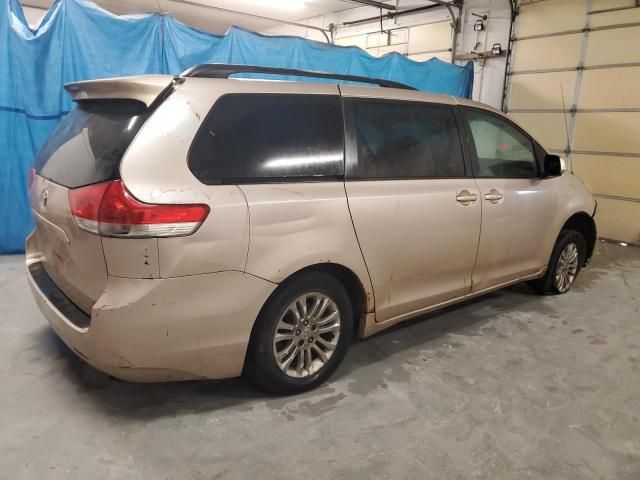 2011 Toyota Sienna XLE