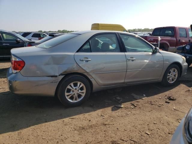 2005 Toyota Camry LE