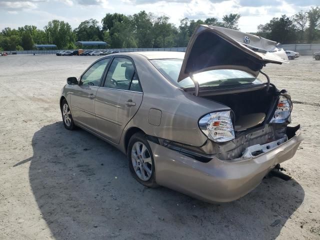 2004 Toyota Camry LE