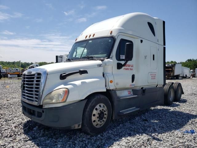 2013 Freightliner Cascadia 125