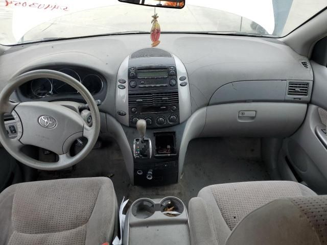 2006 Toyota Sienna CE