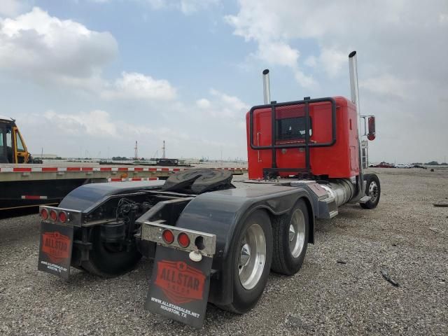 2013 Peterbilt 389