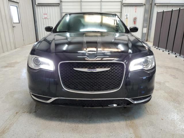 2022 Chrysler 300 Touring