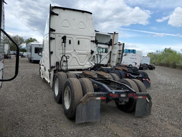 2023 Freightliner Cascadia 126