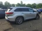 2017 Toyota Highlander SE