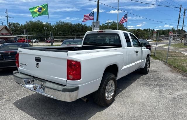 2006 Dodge Dakota SLT