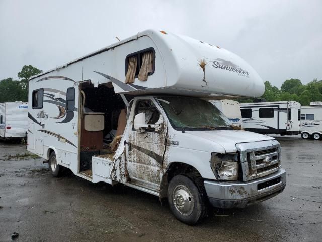 2014 Ford Econoline E450 Super Duty Cutaway Van