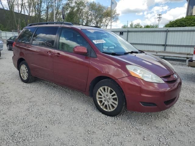 2008 Toyota Sienna XLE