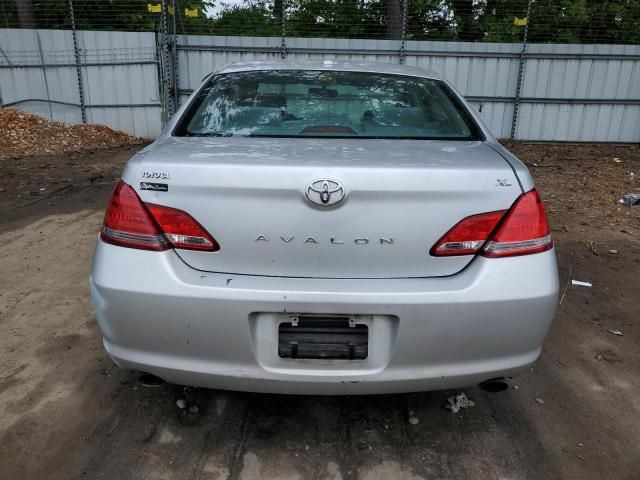 2010 Toyota Avalon XL