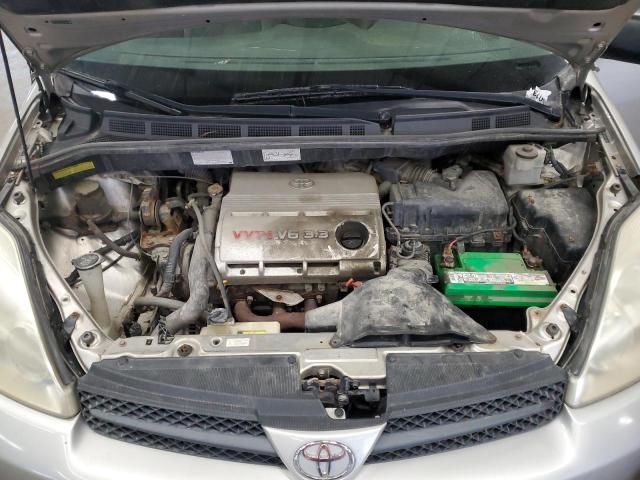 2005 Toyota Sienna CE