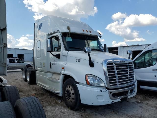 2016 Freightliner Cascadia 125