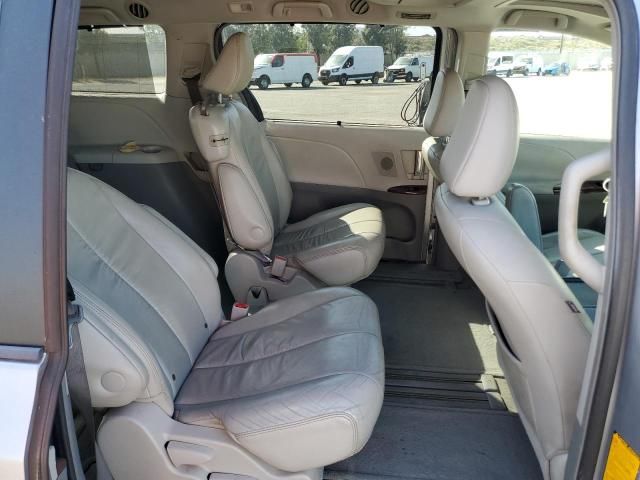 2011 Toyota Sienna XLE