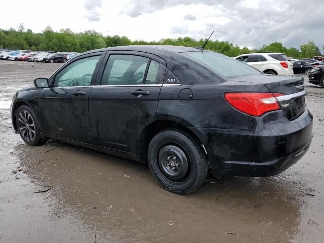 2013 Chrysler 200 Limited