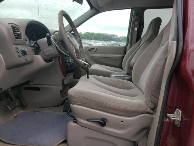 2003 Chrysler Town & Country LX